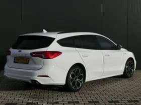 Ford Focus thumbnail 3