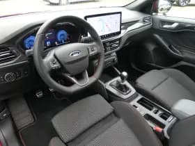 Ford Focus thumbnail 16