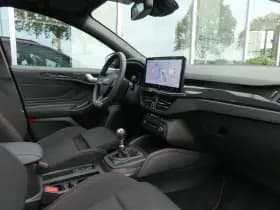 Ford Focus thumbnail 6