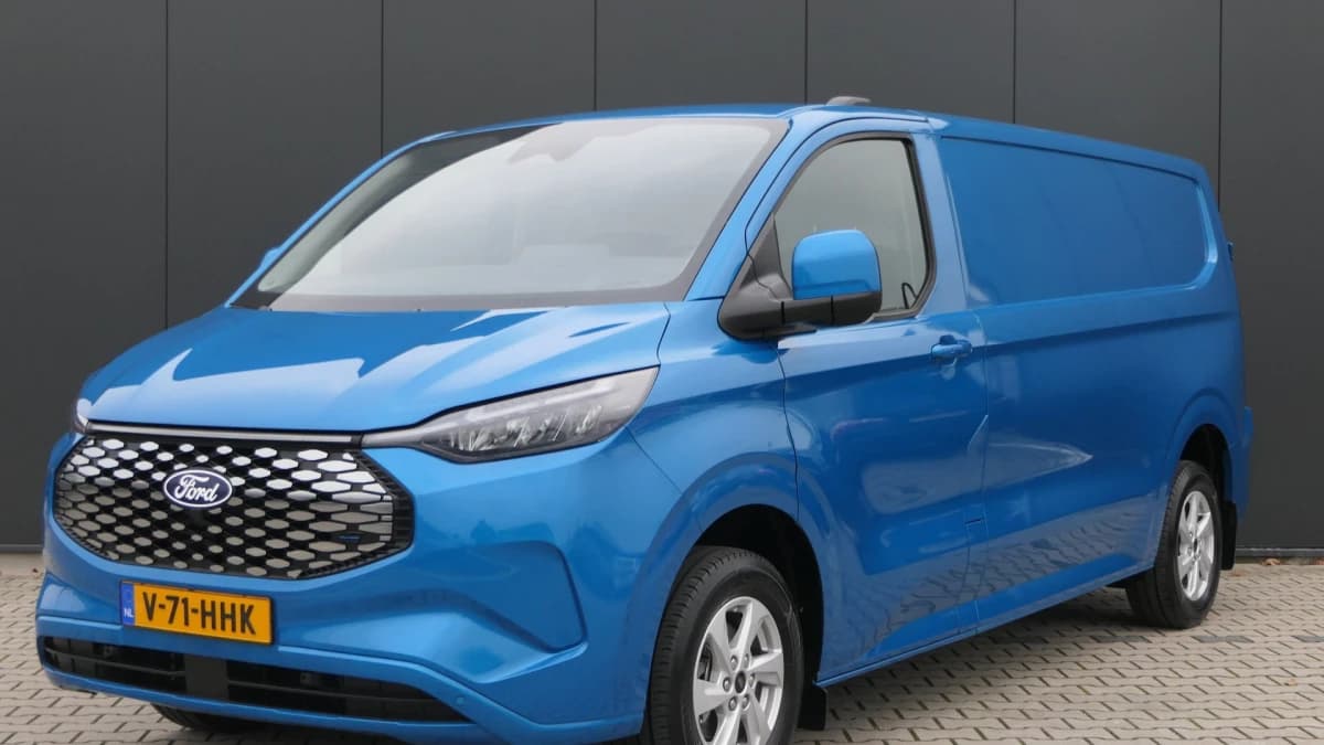 Ford E-Transit Custom — foto 1