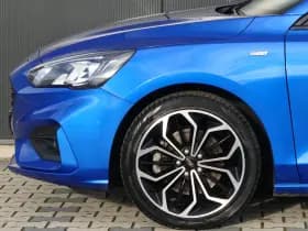 Ford Focus thumbnail 11