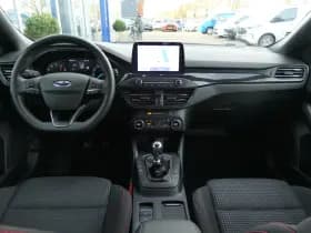 Ford Focus thumbnail 4