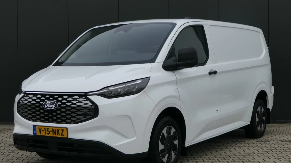 Ford E-Transit Custom — foto 1