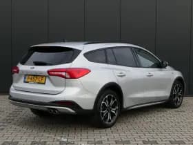 Ford Focus thumbnail 3