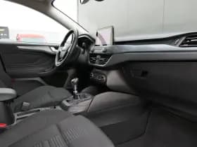 Ford Focus thumbnail 6