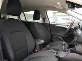Ford Focus thumbnail 7