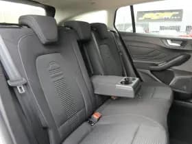 Ford Focus thumbnail 10