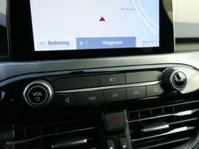 Ford Kuga thumbnail 38