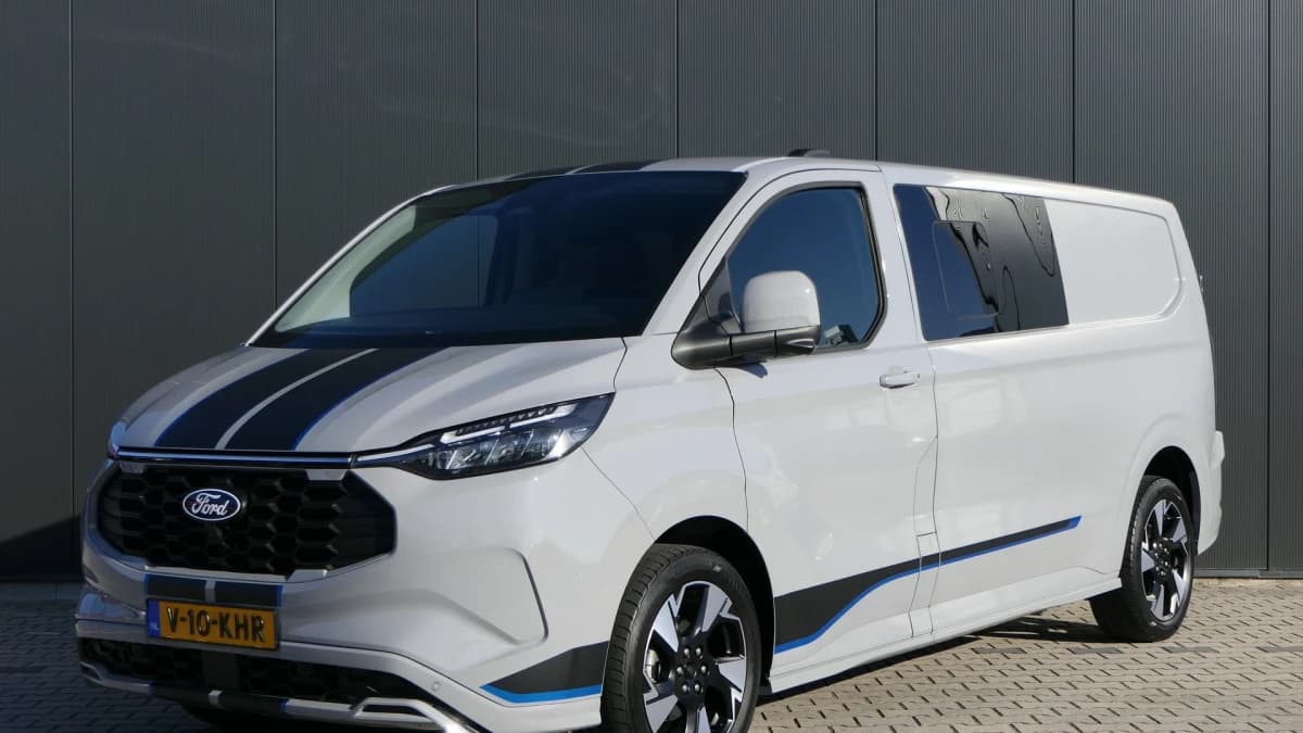 Ford Transit Custom — foto 1