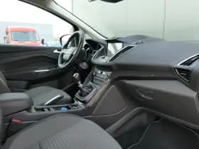 Ford C-Max thumbnail 6