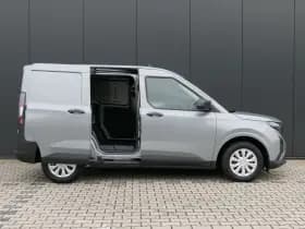 Ford Transit Courier thumbnail 3