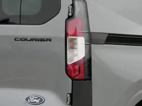 Ford Transit Courier thumbnail 26