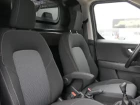 Ford Transit Courier thumbnail 8
