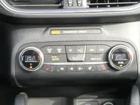 Ford Kuga thumbnail 9
