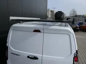 Ford Transit Courier thumbnail 17