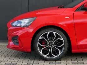 Ford Focus thumbnail 12