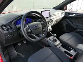 Ford Focus thumbnail 16