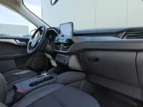 Ford Kuga thumbnail 6