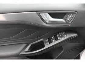 Ford Focus thumbnail 35