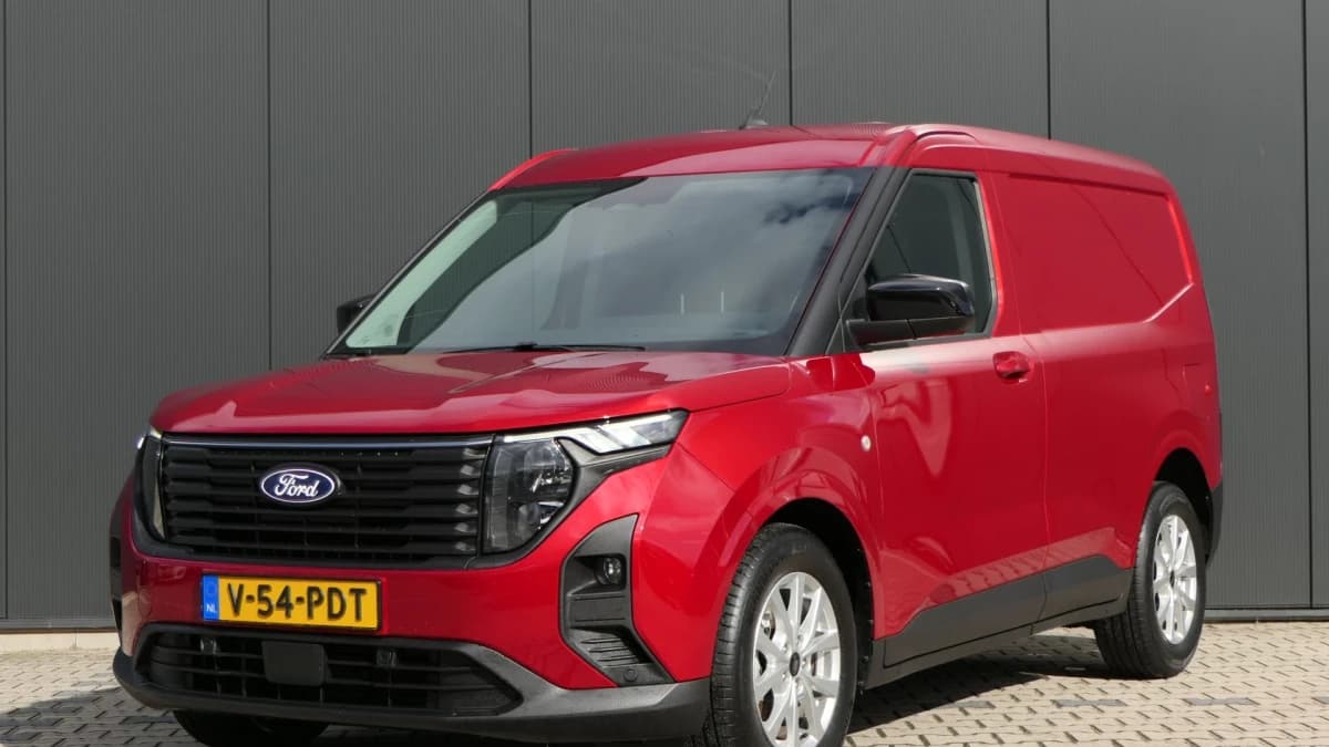 Ford Transit Courier — foto 1