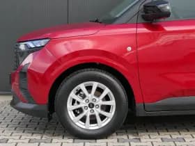Ford Transit Courier thumbnail 14