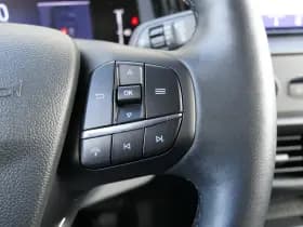 Ford Transit Courier thumbnail 18