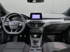 Ford Focus thumbnail 4