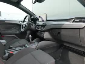 Ford Focus thumbnail 6