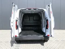Ford E-Transit Custom thumbnail 10