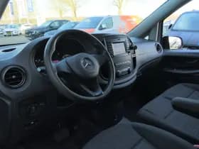 Mercedes-Benz eVito thumbnail 5