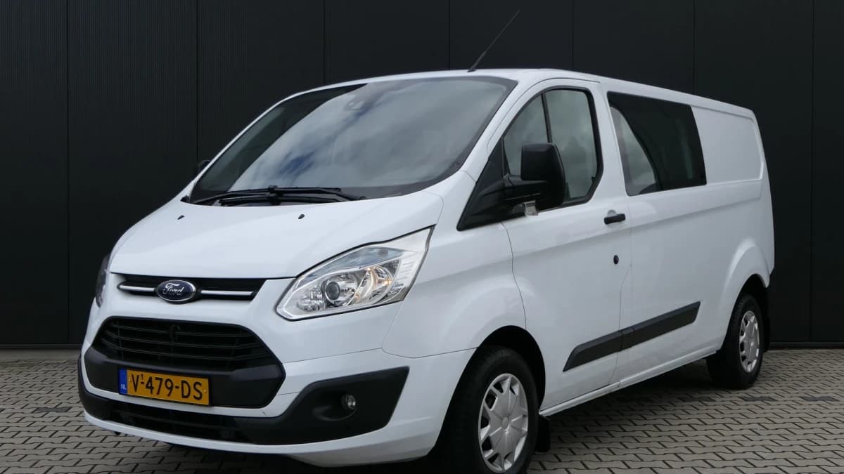 Ford Transit Custom — foto 1