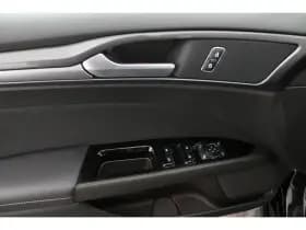 Ford Mondeo thumbnail 28