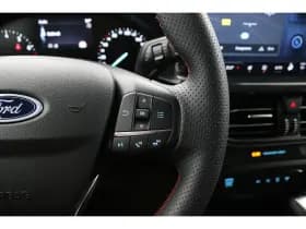 Ford Focus thumbnail 15