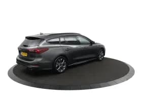 Ford Focus thumbnail 3