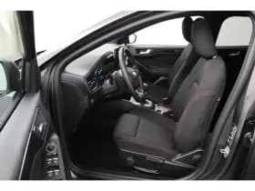 Ford Focus thumbnail 6