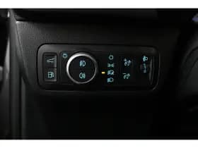 Ford Kuga thumbnail 38