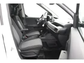 Ford Transit Courier thumbnail 13