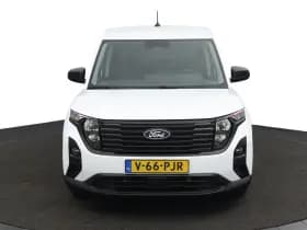 Ford Transit Courier thumbnail 16