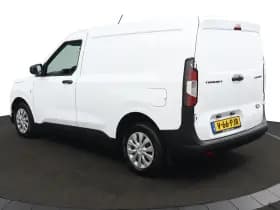 Ford Transit Courier thumbnail 4