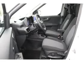 Ford Transit Courier thumbnail 6