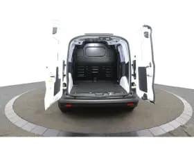 Ford Transit Courier thumbnail 9