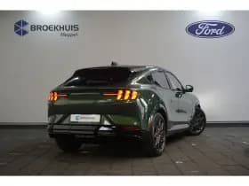 Ford Mustang Mach-E thumbnail 5