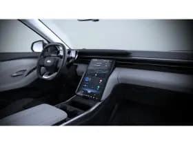 Ford Explorer thumbnail 11