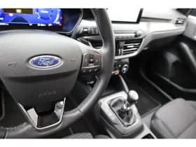 Ford Focus thumbnail 10