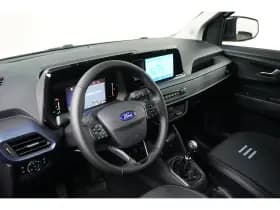 Ford Transit Courier thumbnail 17