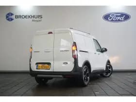 Ford Transit Courier thumbnail 6