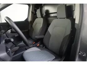 Ford E-Transit Courier thumbnail 8