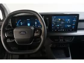 Ford E-Transit Courier thumbnail 9