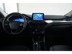Ford Kuga thumbnail 36