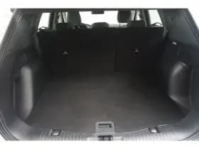Ford Kuga thumbnail 38